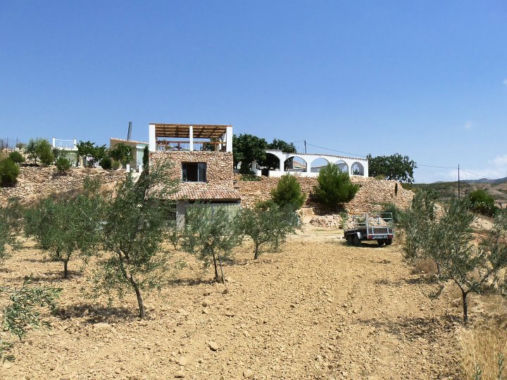 Chalet-cuevas en Fuente del Pino