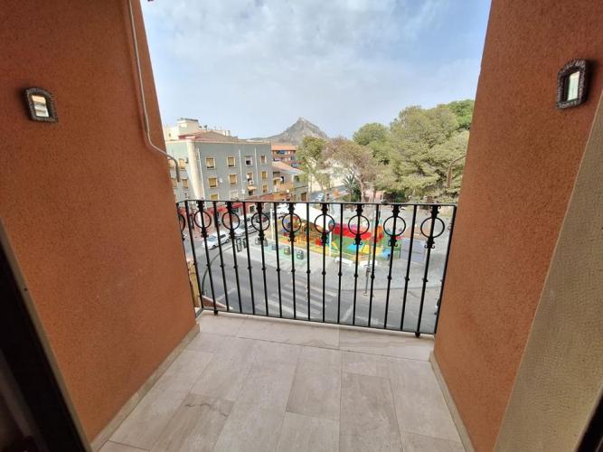 Piso con terraza en Jumilla